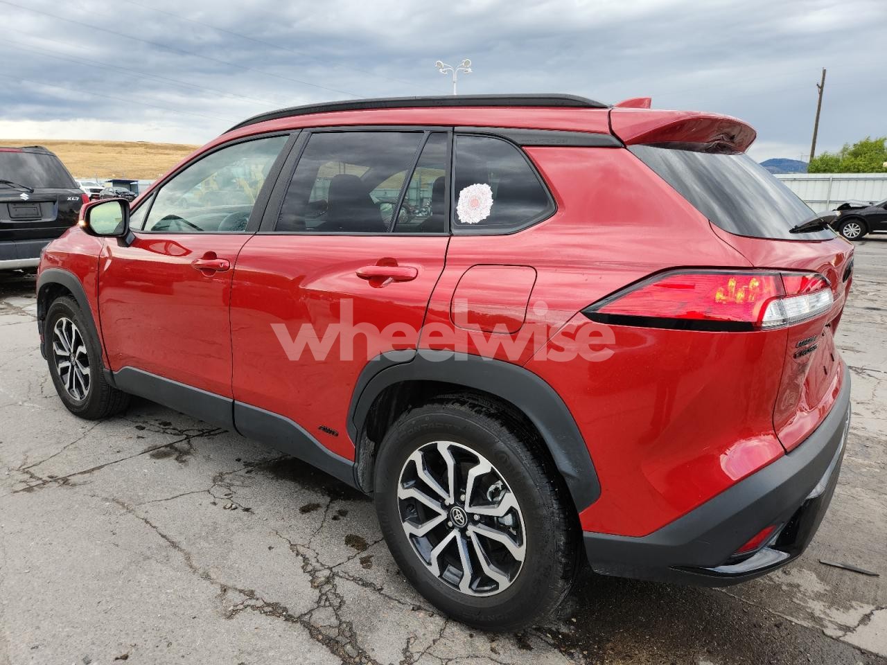 Photo 2 of 2024 TOYOTA COROLLA CROSS SE (VIN 7MUFBABG6RV033413)