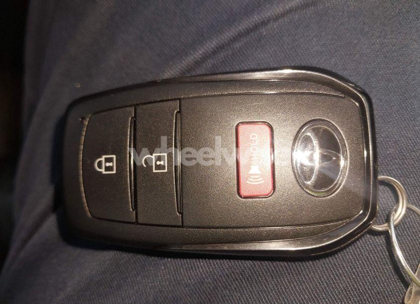 Photo 11 of 2024 Toyota Corolla CROSS HYBRID SE (VIN 7MUFBABG6RV038871)