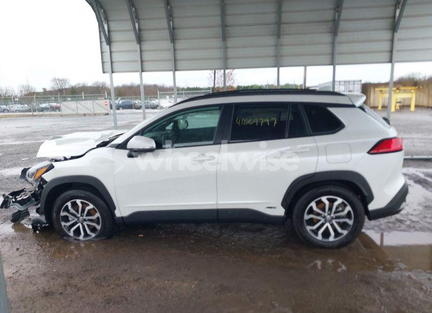 Photo 14 of 2024 Toyota Corolla CROSS HYBRID SE (VIN 7MUFBABG6RV038871)