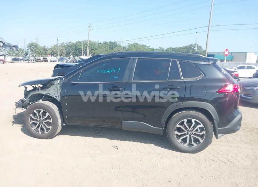 Photo 14 of 2025 Toyota Corolla CROSS HYBRID SE (VIN 7MUFBABG6SV066112)