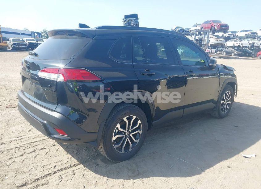 Photo 4 of 2025 Toyota Corolla CROSS HYBRID SE (VIN 7MUFBABG6SV066112)