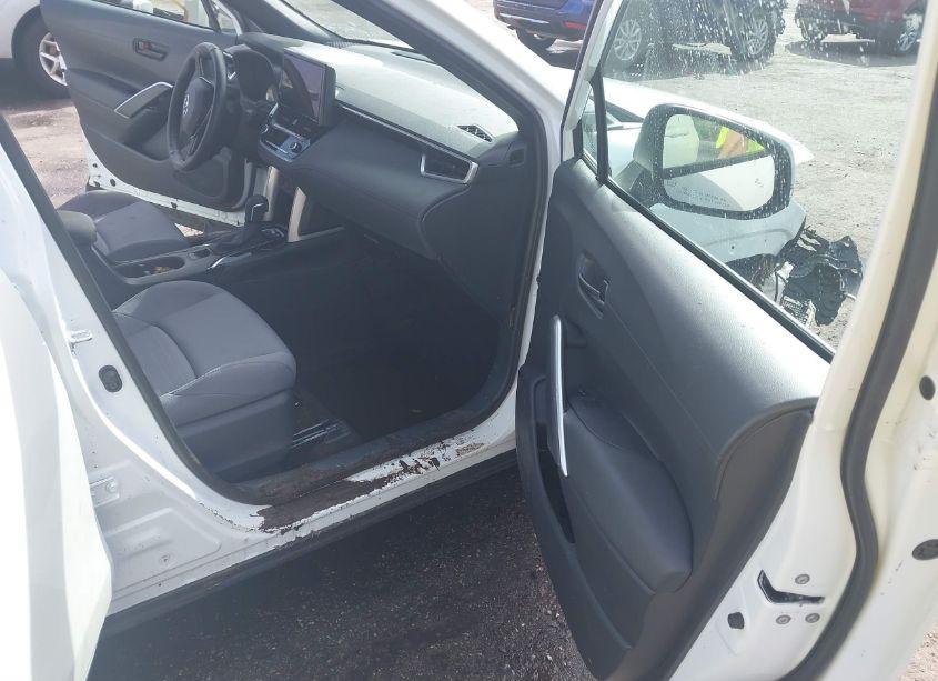 Photo 5 of 2023 Toyota Corolla CROSS HYBRID SE (VIN 7MUFBABG7PV011496)