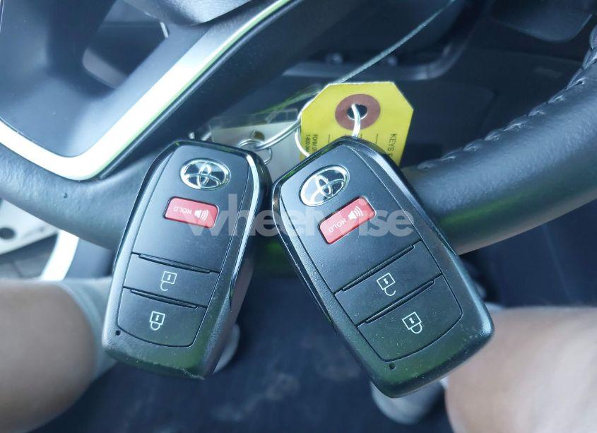 Photo 11 of 2024 Toyota Corolla CROSS HYBRID SE (VIN 7MUFBABG7RV024378)