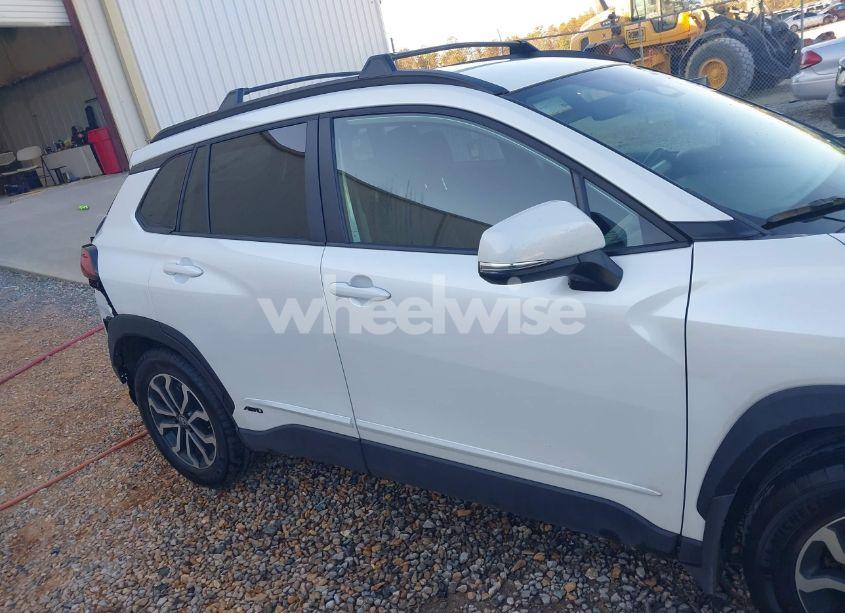 Photo 14 of 2024 Toyota Corolla CROSS HYBRID SE (VIN 7MUFBABG7RV024378)