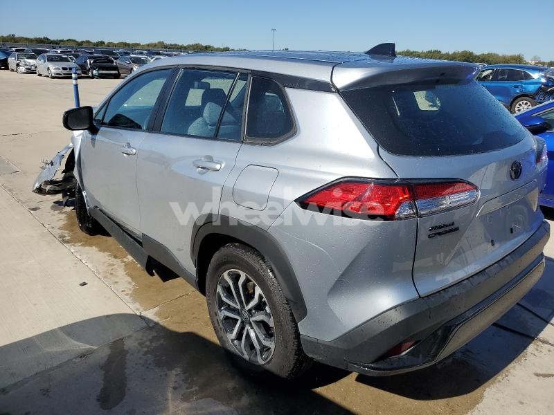 Photo 6 of 2025 TOYOTA COROLLA CROSS SE (VIN 7MUFBABG7SV081038)