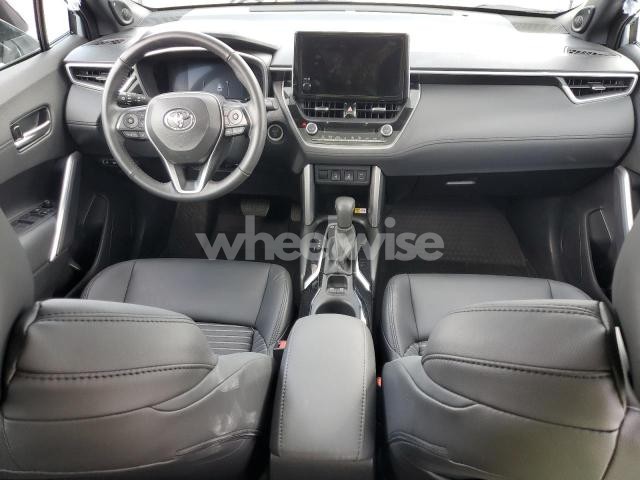 Photo 5 of 2023 TOYOTA COROLLA CROSS LE (VIN 7MUFBABG8PV014312)