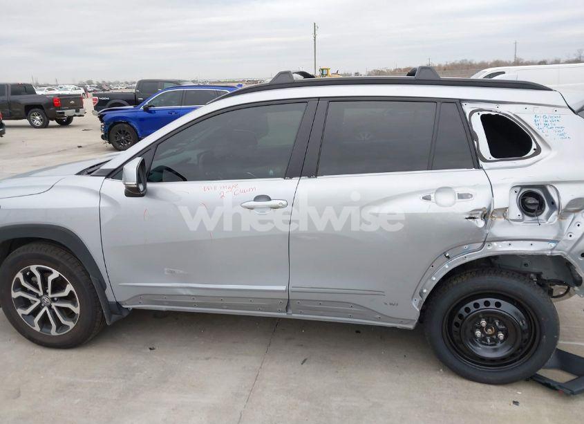 Photo 14 of 2024 Toyota Corolla CROSS HYBRID SE (VIN 7MUFBABG8RV034305)