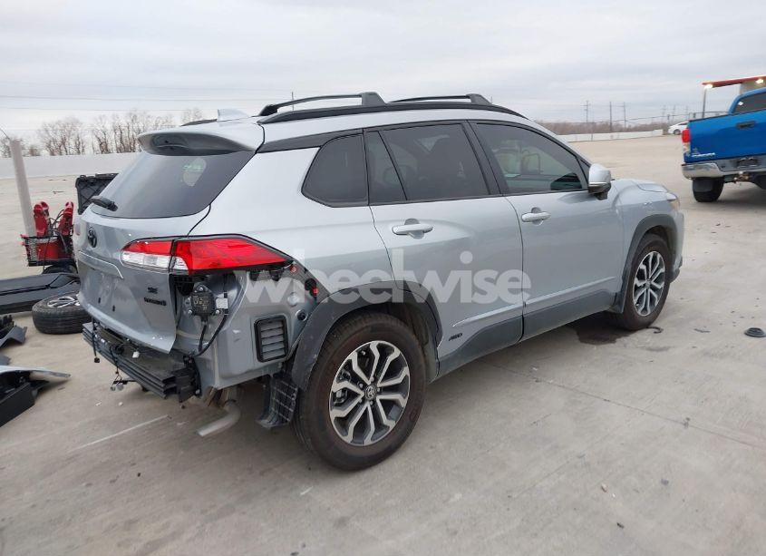 Photo 4 of 2024 Toyota Corolla CROSS HYBRID SE (VIN 7MUFBABG8RV034305)