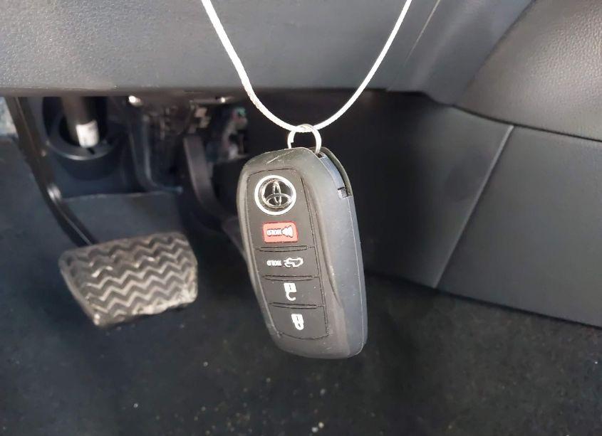 Photo 11 of 2024 Toyota Corolla CROSS HYBRID XSE (VIN 7MUFBABG8RV047989)