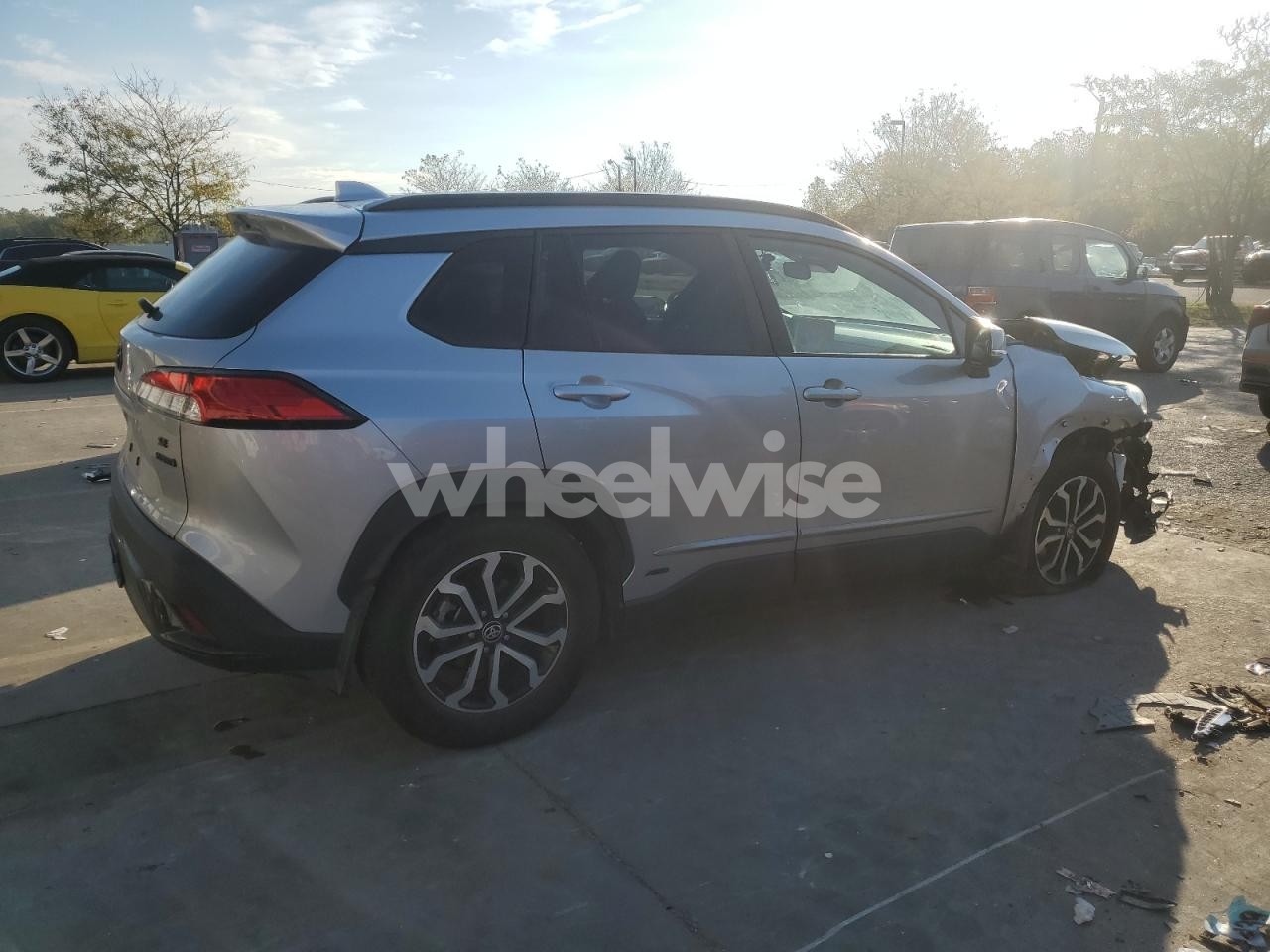 Photo 3 of 2023 TOYOTA COROLLA CROSS LE (VIN 7MUFBABG9PV011211)