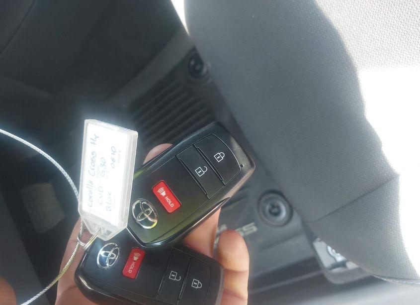 Photo 11 of 2024 Toyota Corolla CROSS HYBRID SE (VIN 7MUFBABG9RV020610)