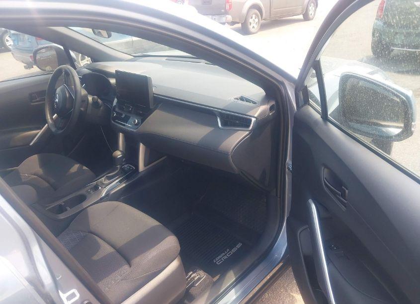 Photo 5 of 2024 Toyota Corolla CROSS HYBRID SE (VIN 7MUFBABG9RV020610)