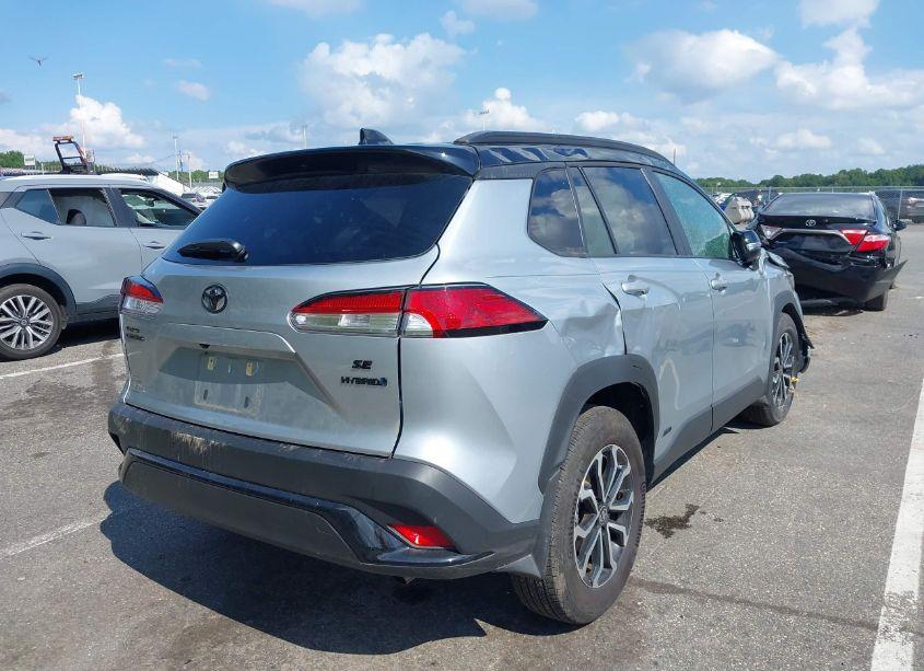 Photo 4 of 2024 Toyota Corolla CROSS HYBRID SE (VIN 7MUFBABG9RV021952)