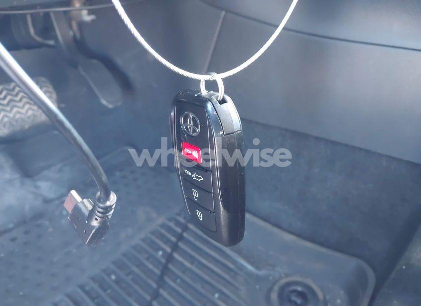 Photo 11 of 2024 Toyota Corolla CROSS HYBRID XSE (VIN 7MUFBABG9RV045457)