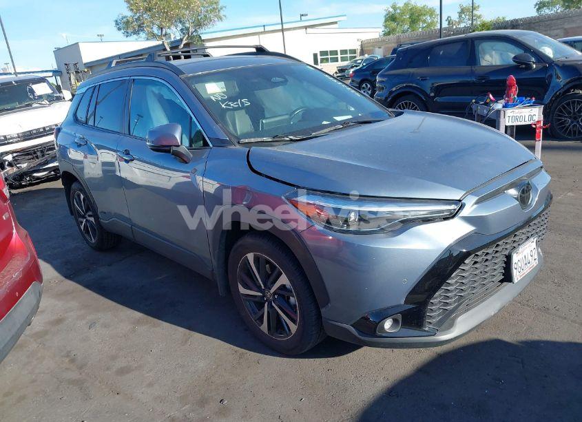 2023 Toyota Corolla CROSS HYBRID S/SE/XSE (VIN 7MUFBABGXPV002260) main photo
