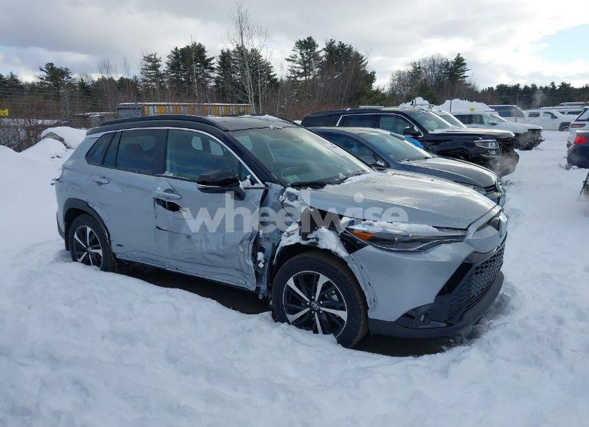 Photo 13 of 2024 Toyota Corolla CROSS HYBRID XSE (VIN 7MUFBABGXRV063045)
