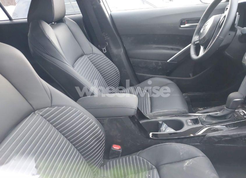 Photo 5 of 2024 Toyota Corolla CROSS HYBRID XSE (VIN 7MUFBABGXRV063045)