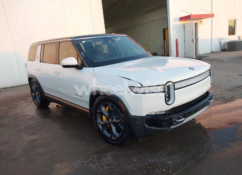 2023 Rivian R1s ADVENTURE (VIN 7PDSGABA3PN012049) main photo