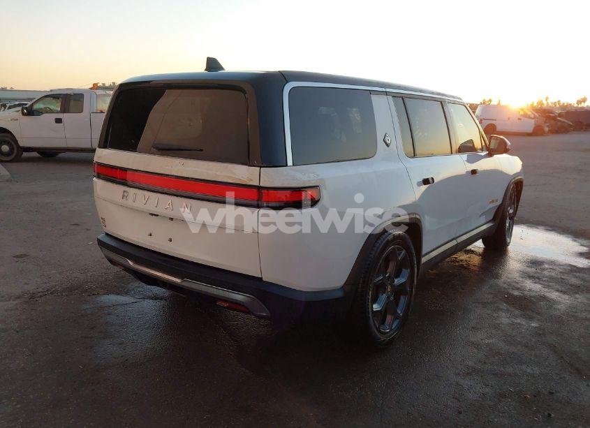 Photo 4 of 2023 Rivian R1s ADVENTURE (VIN 7PDSGABA3PN012049)