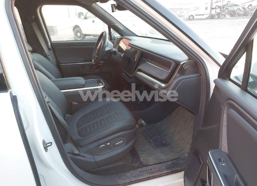 Photo 5 of 2023 Rivian R1s ADVENTURE (VIN 7PDSGABA3PN012049)