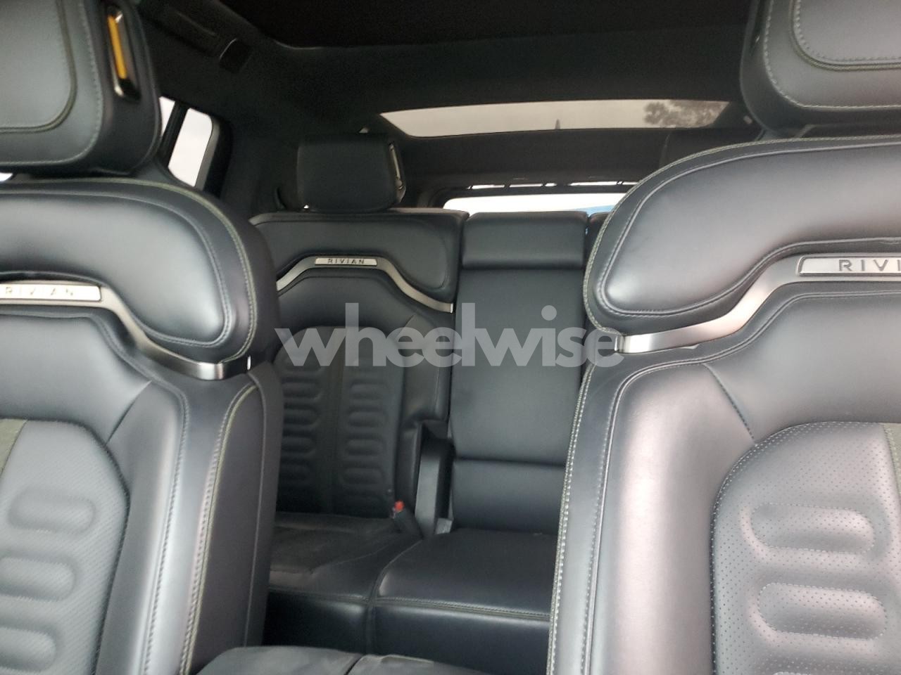 Photo 10 of 2024 RIVIAN R1S ADVENTURE (VIN 7PDSGABA4RN042504)