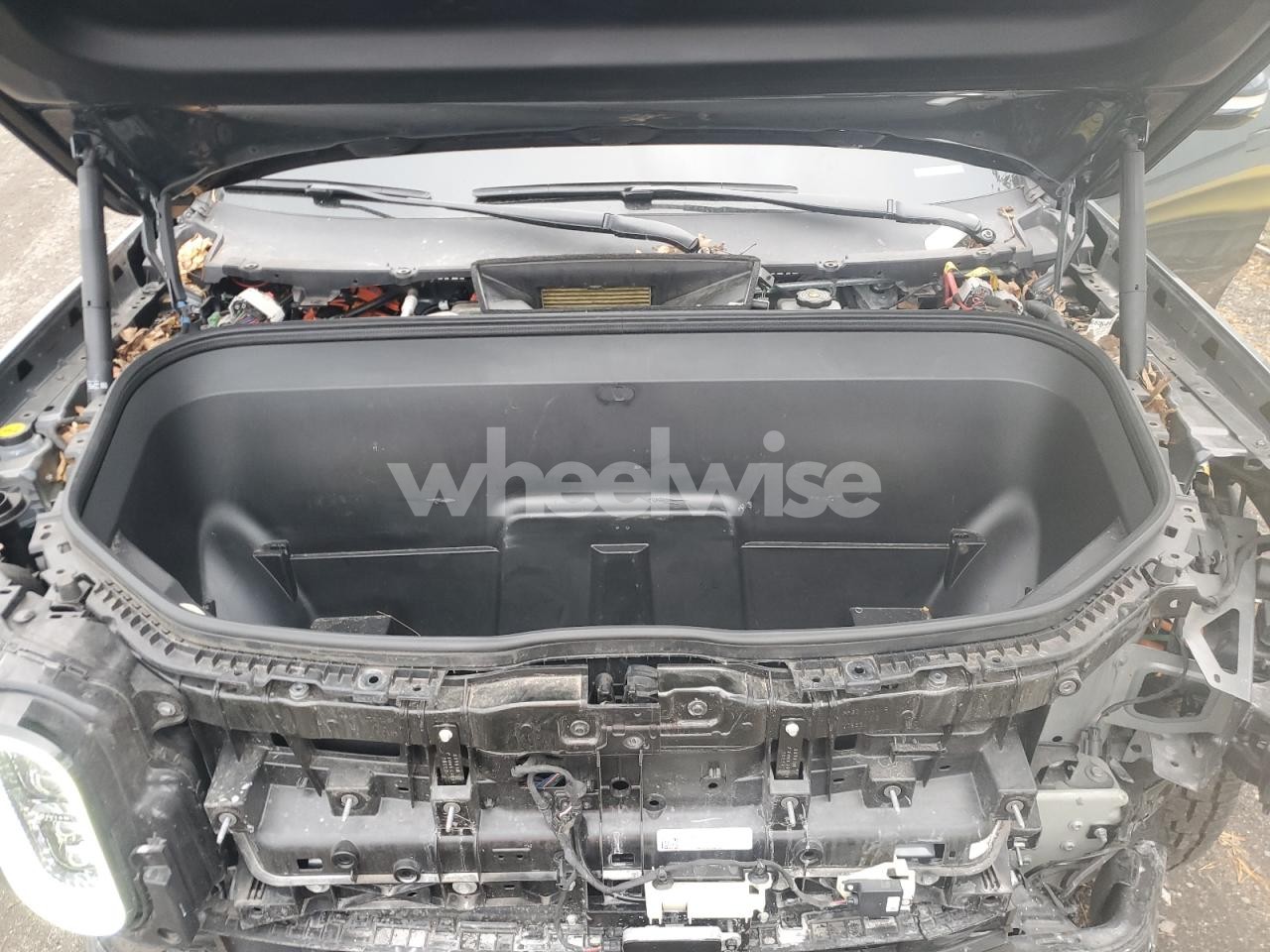 Photo 12 of 2024 RIVIAN R1S ADVENTURE (VIN 7PDSGABA4RN042504)