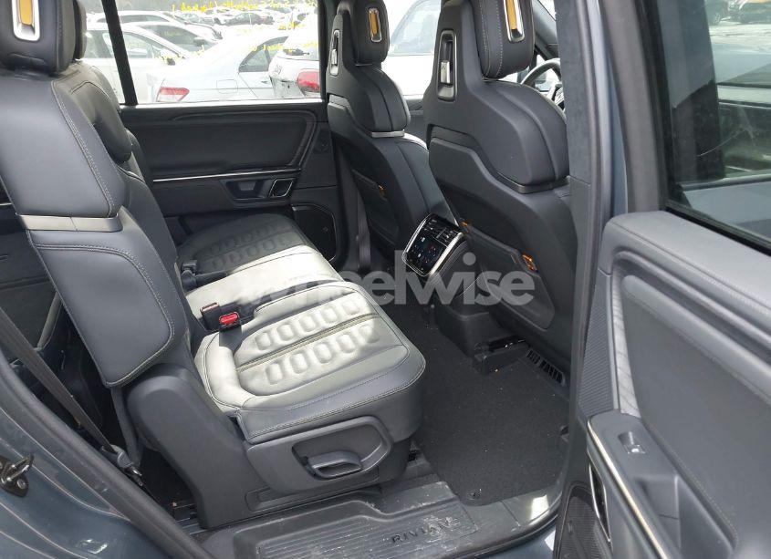 Photo 8 of 2023 Rivian R1s ADVENTURE (VIN 7PDSGABA6PN023661)