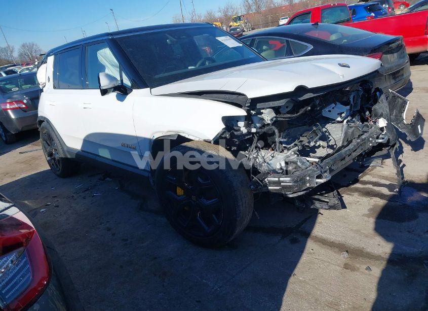 2024 Rivian R1s ADVENTURE QUAD MOTOR LARGE PACK (VIN 7PDSGABA6RN031648) main photo