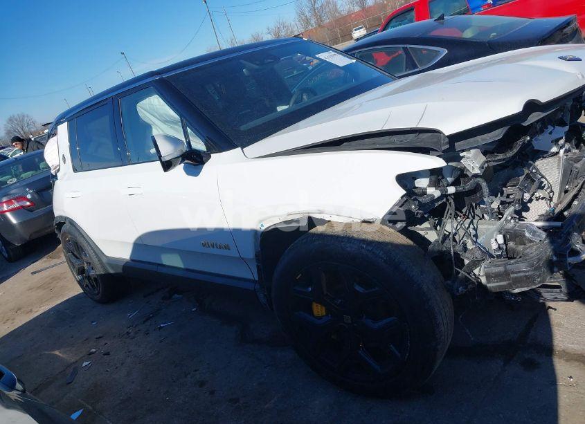 Photo 13 of 2024 Rivian R1s ADVENTURE QUAD MOTOR LARGE PACK (VIN 7PDSGABA6RN031648)