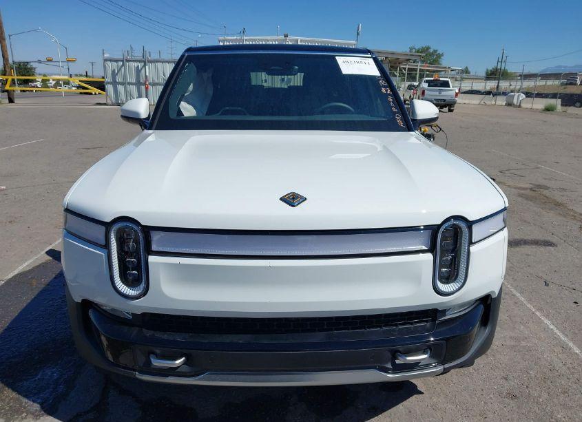 Photo 11 of 2024 Rivian R1s ADVENTURE QUAD MOTOR LARGE PACK (VIN 7PDSGABA6RN032217)