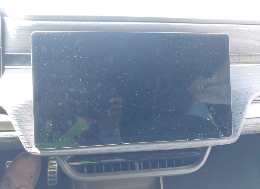 Photo 14 of 2024 Rivian R1s ADVENTURE QUAD MOTOR LARGE PACK (VIN 7PDSGABA6RN032217)