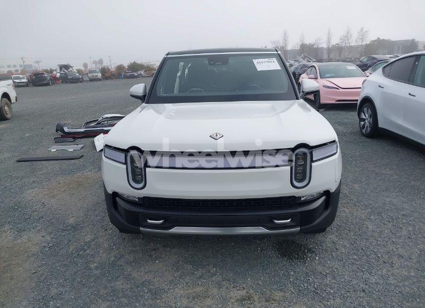 Photo 13 of 2023 Rivian R1s ADVENTURE (VIN 7PDSGABA8PN017893)