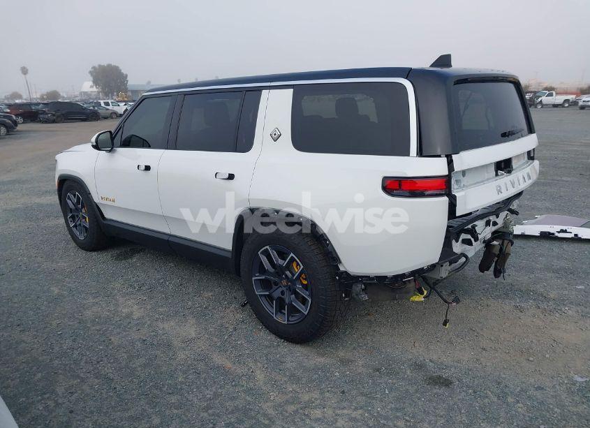 Photo 3 of 2023 Rivian R1s ADVENTURE (VIN 7PDSGABA8PN017893)