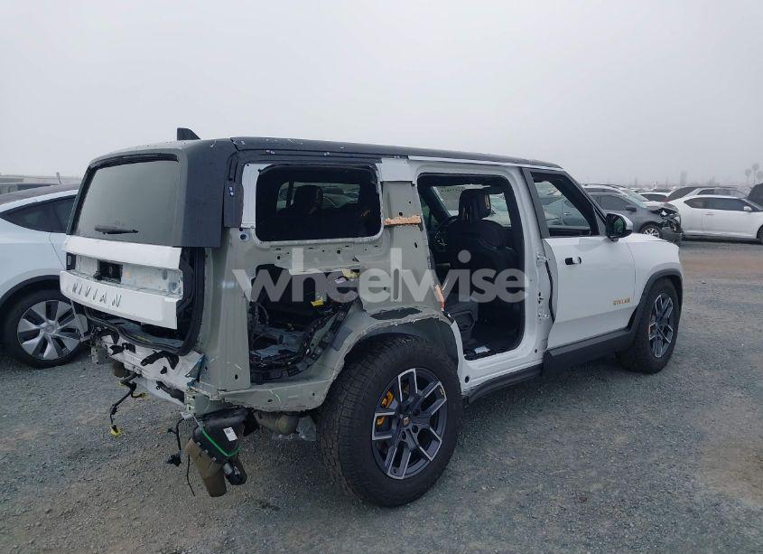 Photo 6 of 2023 Rivian R1s ADVENTURE (VIN 7PDSGABA8PN017893)
