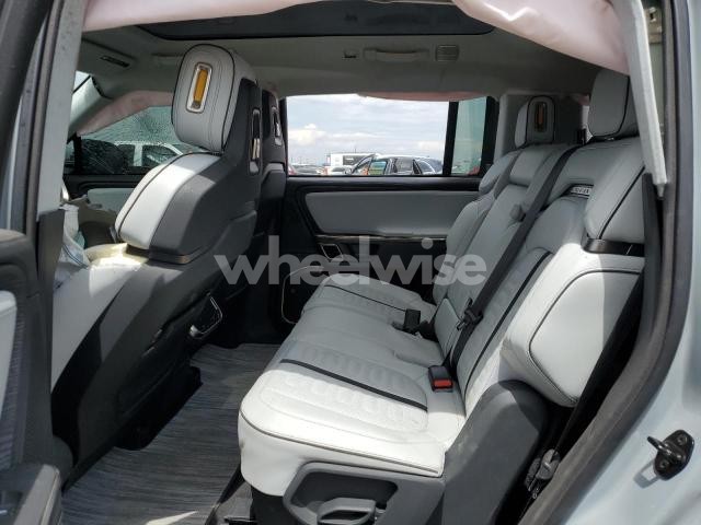 Photo 7 of 2023 RIVIAN R1S LAUNCH EDITION (VIN 7PDSGABL7PN010872)