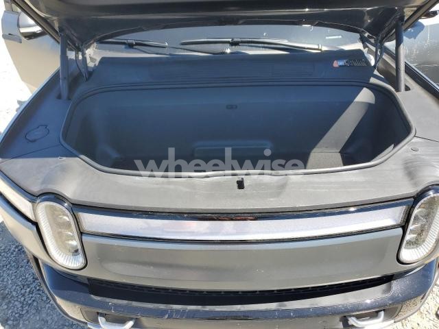Photo 3 of 2022 RIVIAN R1S LAUNCH EDITION (VIN 7PDSGABLXNN002648)
