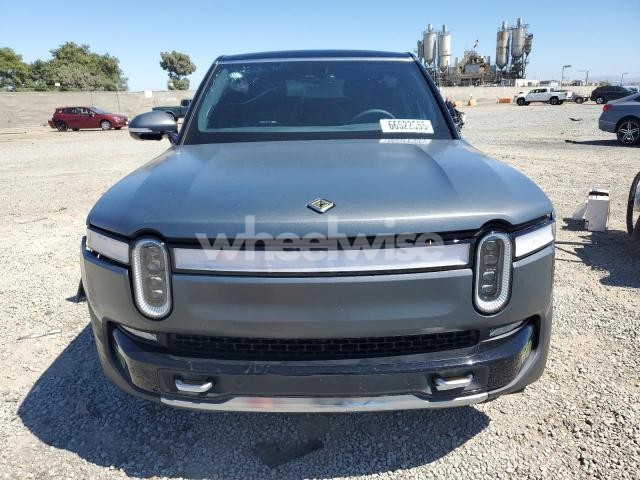 Photo 8 of 2022 RIVIAN R1S LAUNCH EDITION (VIN 7PDSGABLXNN002648)