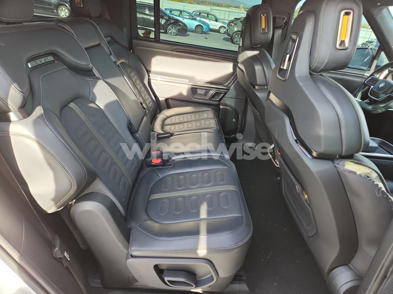 Photo 11 of 2024 RIVIAN R1S ADVENTURE (VIN 7PDSGBBA0RN037077)