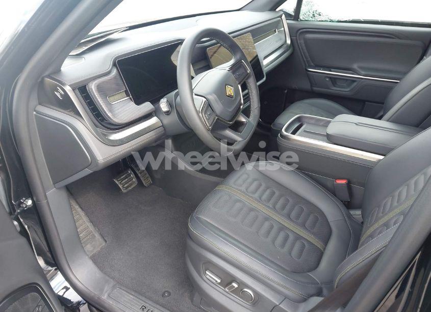 Photo 5 of 2025 Rivian R1s ADVENTURE DUAL MOTOR LARGE PACK/ADVENTURE DUAL MOTOR MAX PACK (VIN 7PDSGBBA5SN055497)