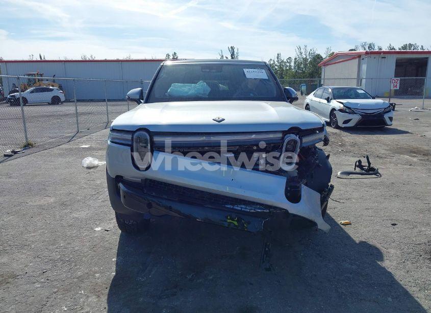 Photo 11 of 2025 Rivian R1s ADVENTURE (VIN 7PDSGBBA8SN046891)