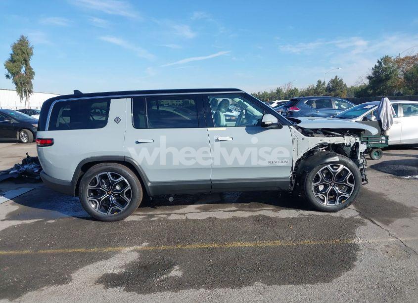 Photo 14 of 2025 Rivian R1s ADVENTURE DUAL MOTOR LARGE PACK/ADVENTURE DUAL MOTOR MAX PACK (VIN 7PDSGBBA9SN046978)