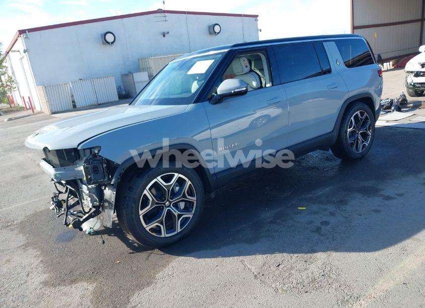 Photo 2 of 2025 Rivian R1s ADVENTURE DUAL MOTOR LARGE PACK/ADVENTURE DUAL MOTOR MAX PACK (VIN 7PDSGBBA9SN046978)