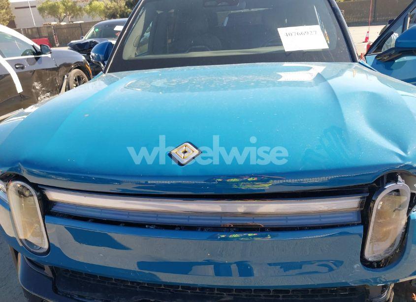 Photo 10 of 2025 Rivian R1s ADVENTURE DUAL MOTOR LARGE PACK/ADVENTURE DUAL MOTOR MAX PACK (VIN 7PDSGBBA9SN056202)