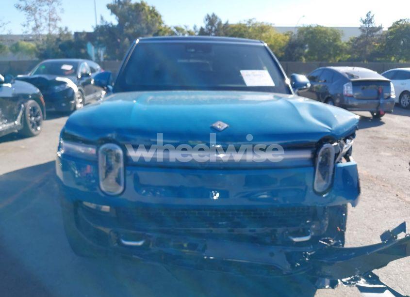 Photo 12 of 2025 Rivian R1s ADVENTURE DUAL MOTOR LARGE PACK/ADVENTURE DUAL MOTOR MAX PACK (VIN 7PDSGBBA9SN056202)