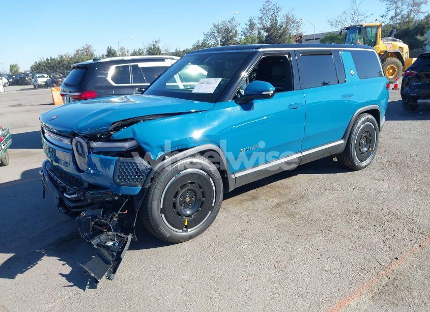 Photo 2 of 2025 Rivian R1s ADVENTURE DUAL MOTOR LARGE PACK/ADVENTURE DUAL MOTOR MAX PACK (VIN 7PDSGBBA9SN056202)