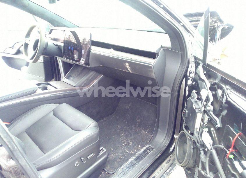 Photo 5 of 2024 Tesla Model X LONG RANGE (VIN 7SAXCAE51RF457496)