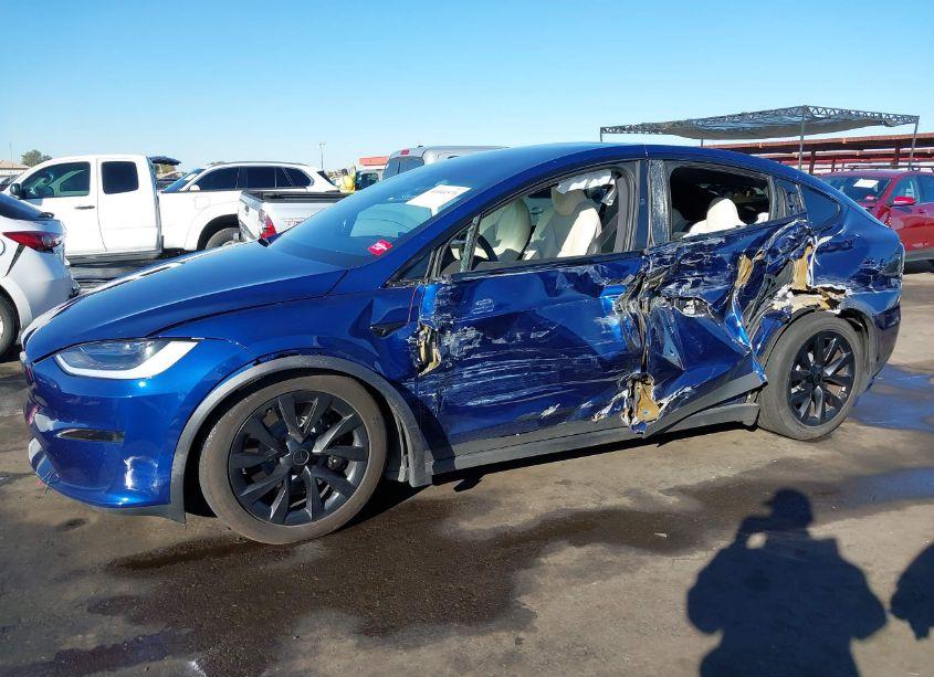 Photo 6 of 2023 Tesla Model X DUAL MOTOR ALL-WHEEL DRIVE/STANDARD RANGE (VIN 7SAXCAE58PF395981)