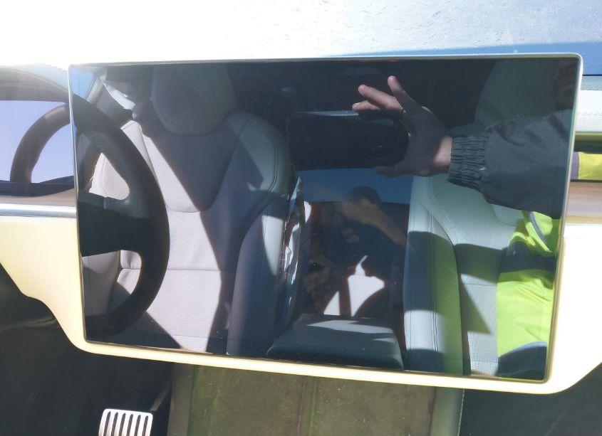 Photo 7 of 2023 Tesla Model X DUAL MOTOR ALL-WHEEL DRIVE/STANDARD RANGE (VIN 7SAXCAE58PF395981)