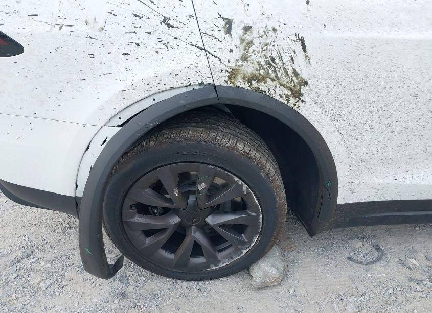 Photo 16 of 2023 Tesla Model X DUAL MOTOR ALL-WHEEL DRIVE/STANDARD RANGE (VIN 7SAXCBE51PF397027)