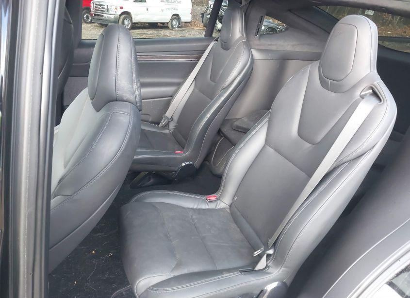 Photo 8 of 2022 Tesla Model X DUAL MOTOR ALL-WHEEL DRIVE (VIN 7SAXCBE52NF364650)